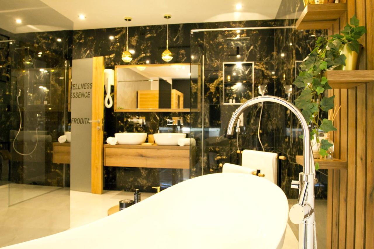 Afrodita Wellness Essence Plitvička Jezera Buitenkant foto