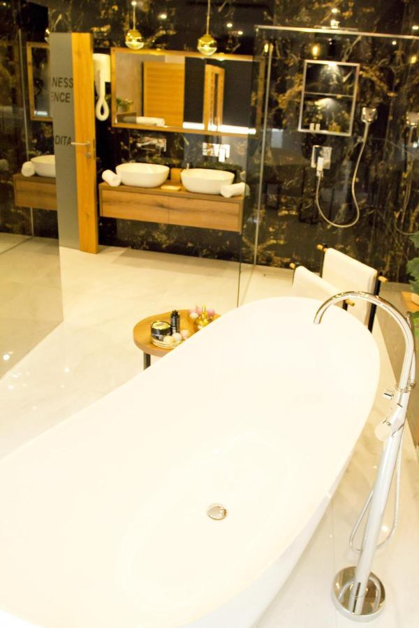 Afrodita Wellness Essence Plitvička Jezera Buitenkant foto