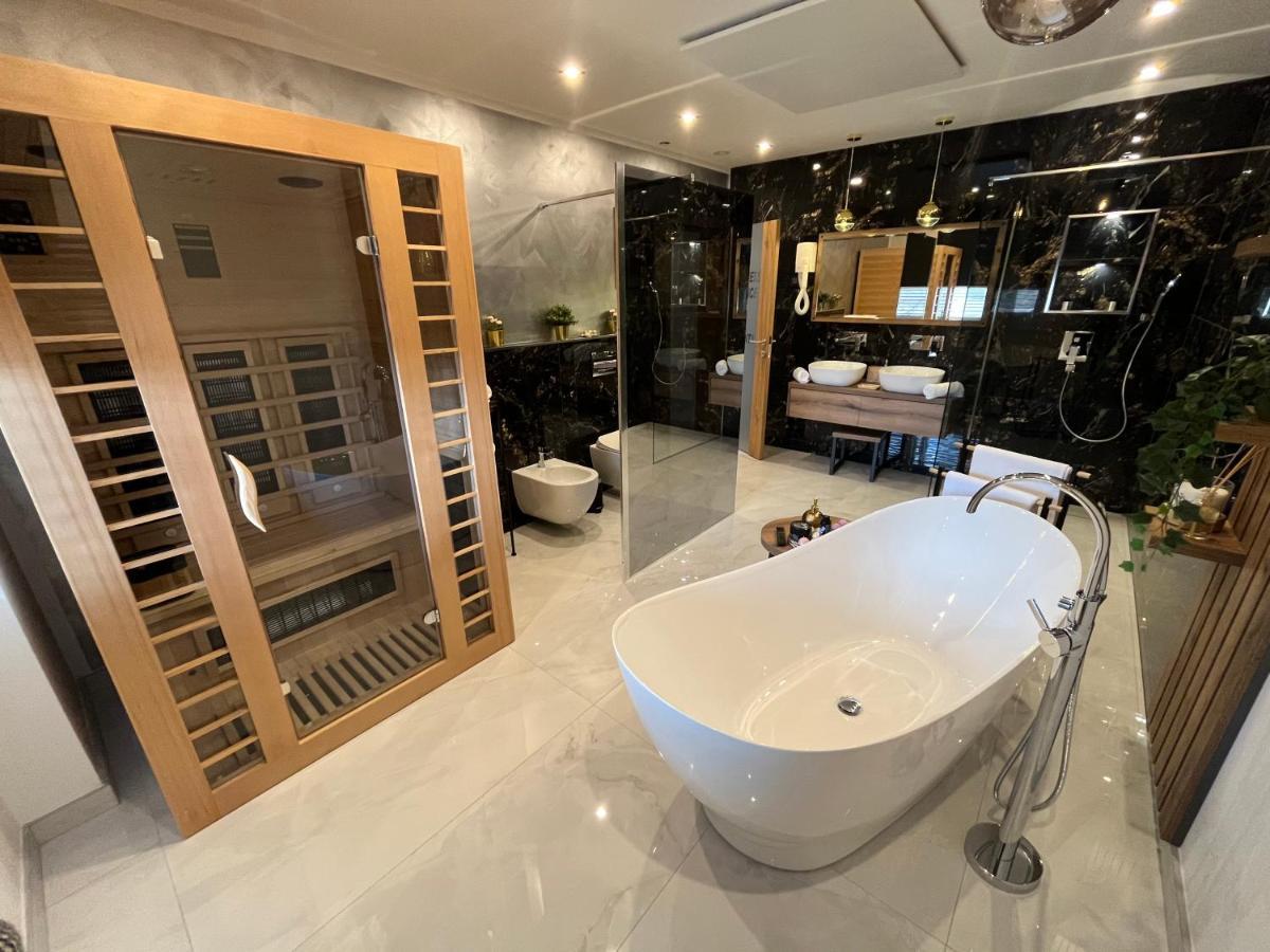 Afrodita Wellness Essence Plitvička Jezera Buitenkant foto